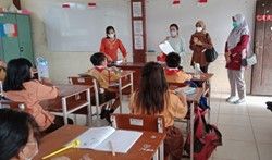 PELAKSANAAN PENJARINGAN KESEHATAN DAN PENGUATAN DI SDS PELOPOR DURI TAHUN 2022